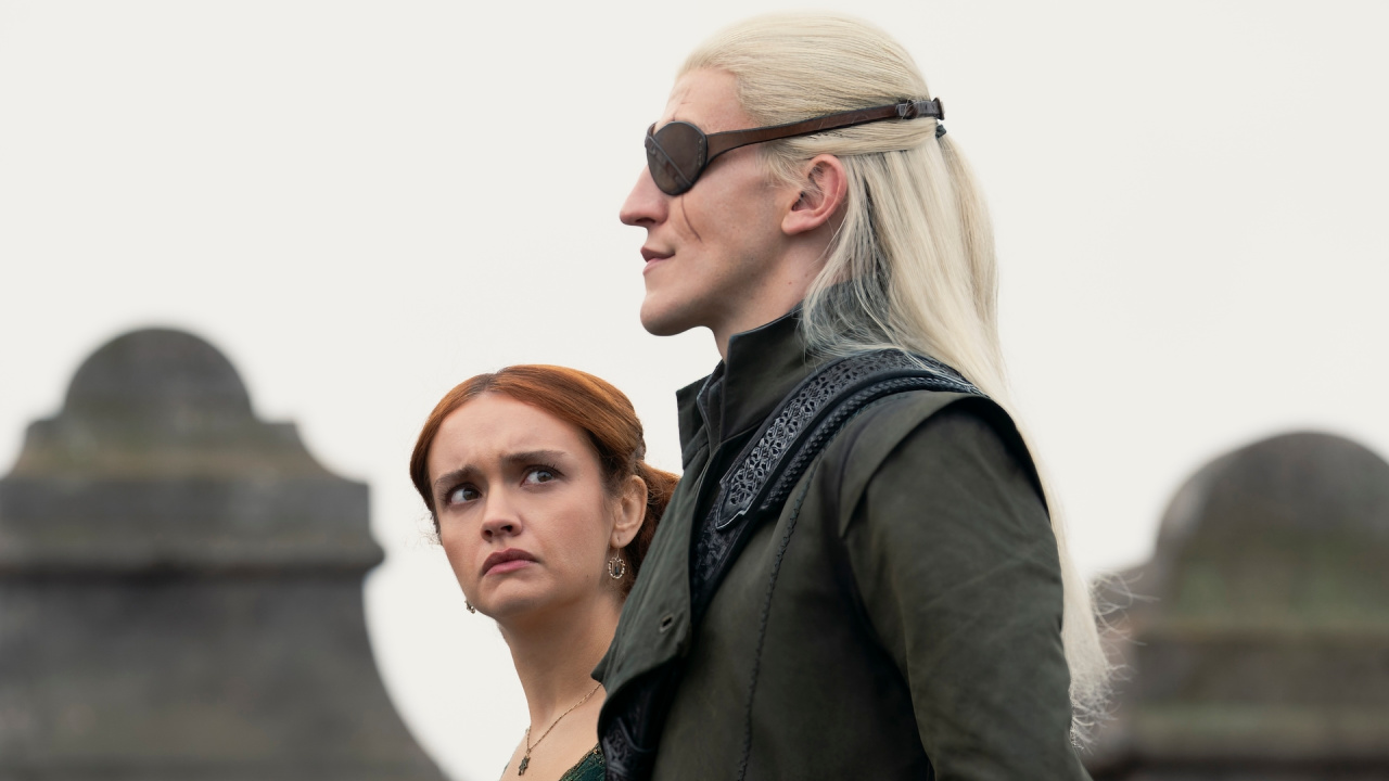Olivia Cooke and Ewan Mitchell in 'House of the Dragon'.