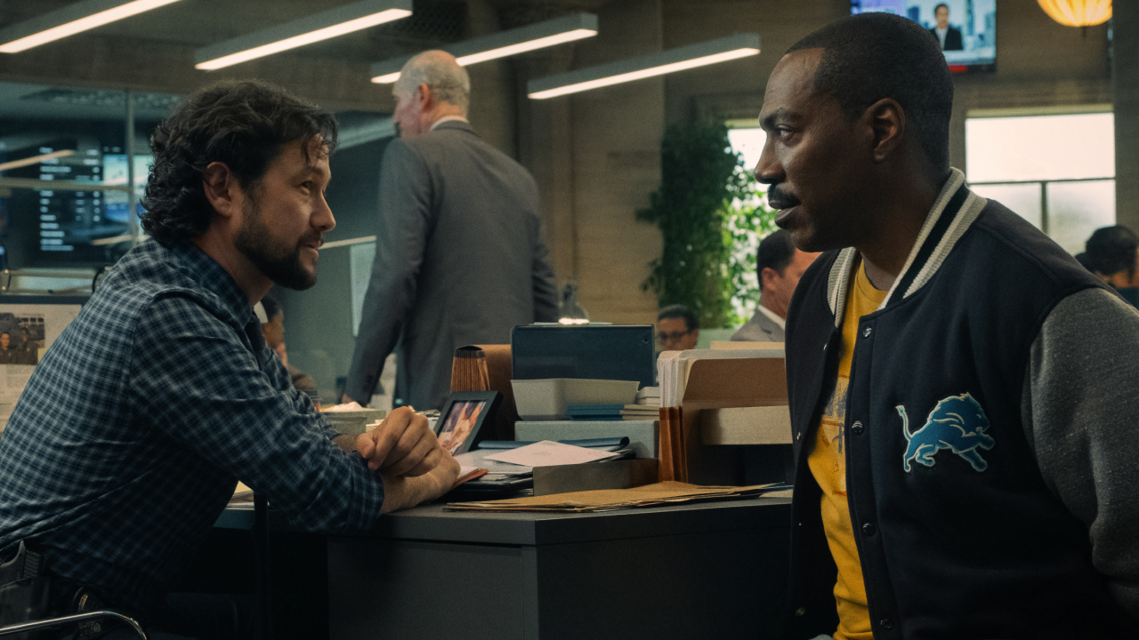 Joseph Gordon Levitt as Detective Bobby Abbott and Eddie Murphy as Axel Foley in 'Beverly Hills Cop: Axel F.'