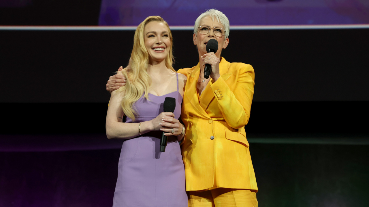 (L to R) Lindsay Lohan and Jamie Lee Curtis at the Disney presentation at CinemaCon 2025 in Las Vegas. Photo: Disney.