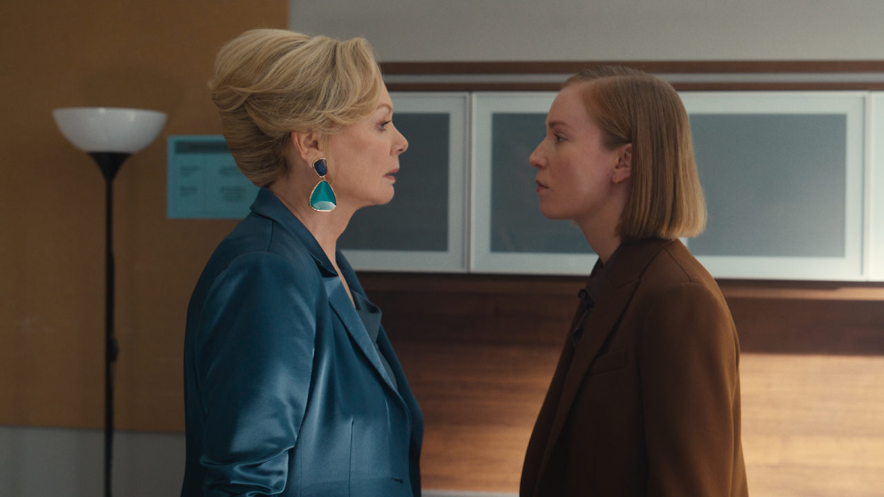 (L to R) Jean Smart and Hannah Einbinder in Season 4 of 'Hacks'. Photograph by Courtesy of Max.