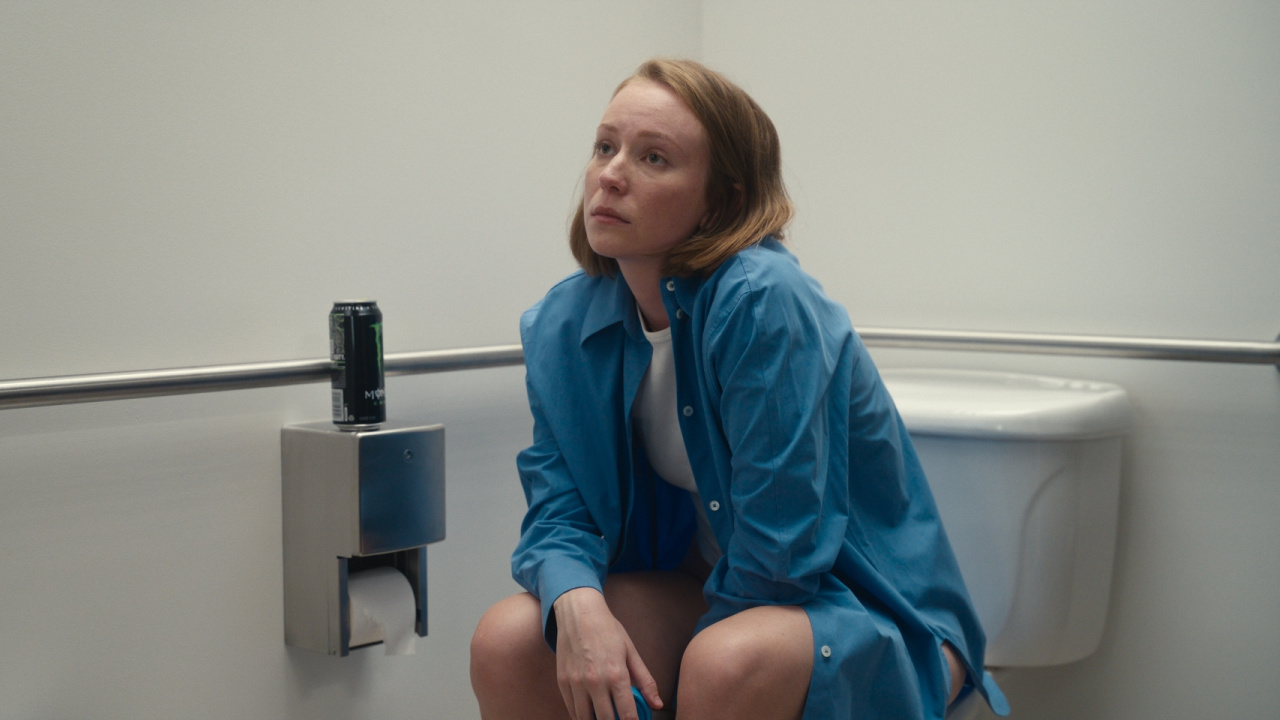 Hannah Einbinder in Season 4 of 'Hacks'. Photograph by Courtesy of Max.