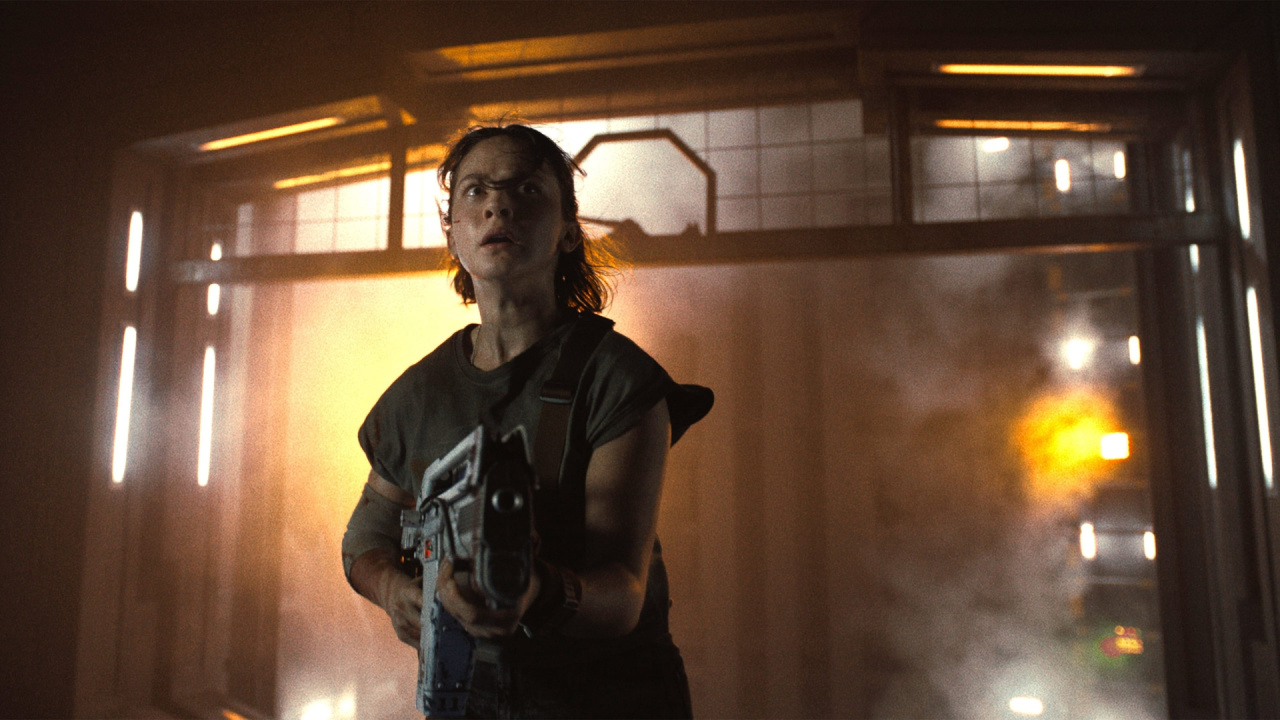 Cailee Spaeny as Rain Carradine in 20th Century Studios' 'Alien: Romulus.' Photo courtesy of 20th Century Studios. © 2024 20th Century Studios. All Rights Reserved.